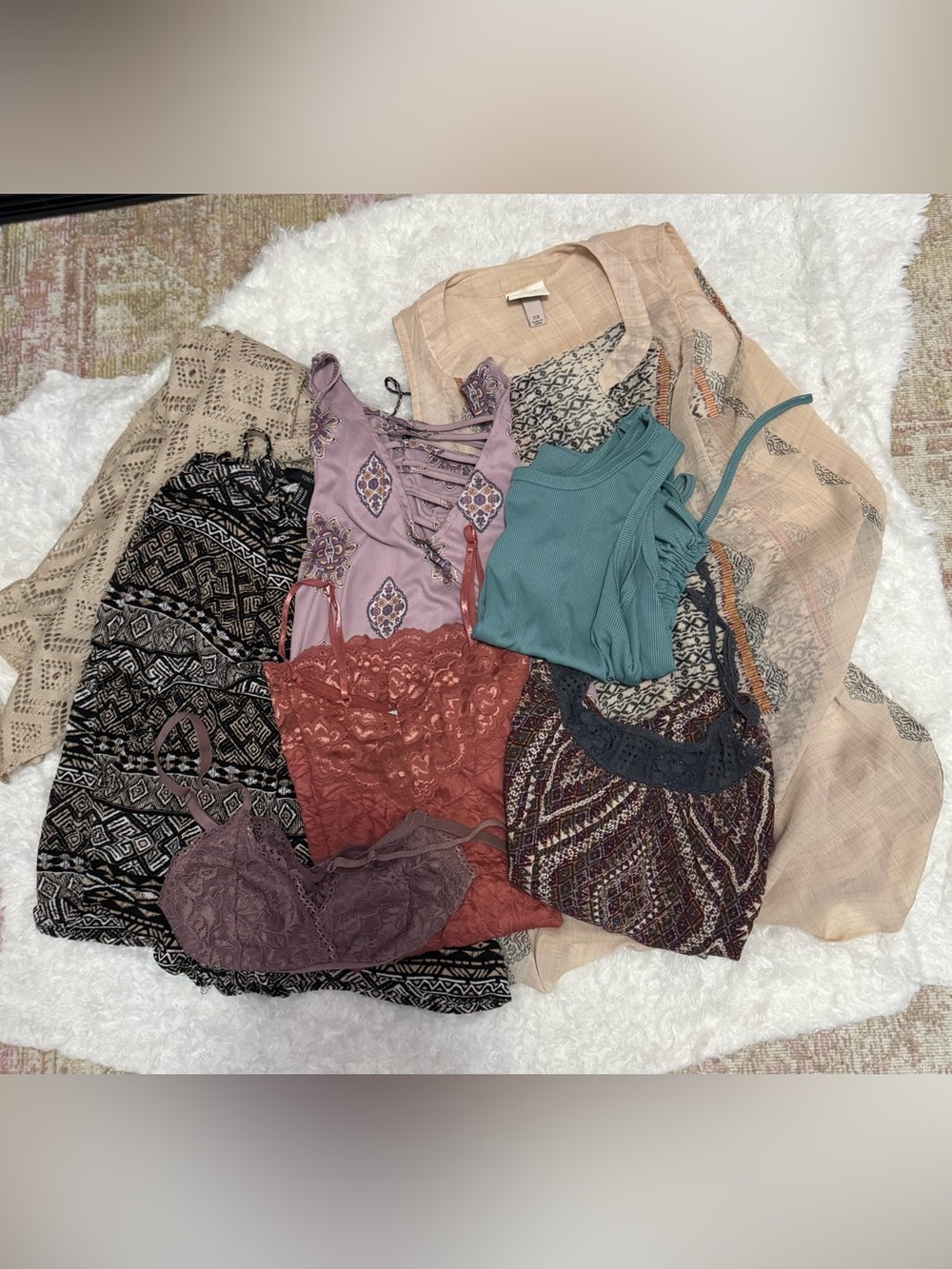 BUNDLE - Lace-Trimmed Mix Tanks, Camis, & Bralette